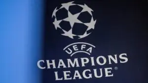 UEFA 챔피언스리그: 축구의 최전선에서
